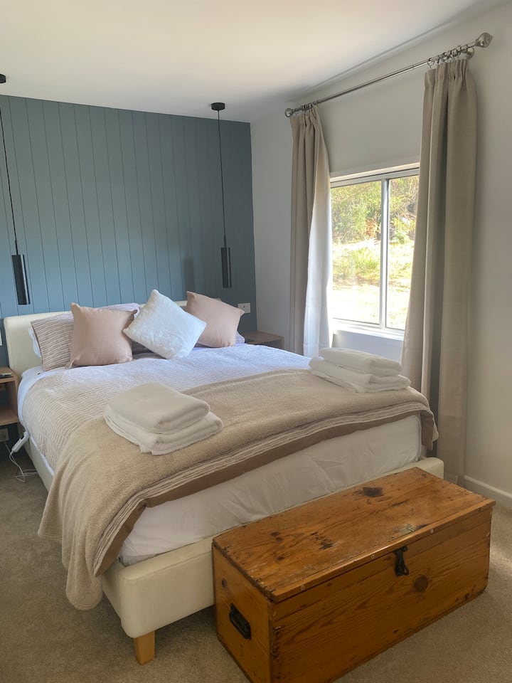 เตียงควีนไซส์