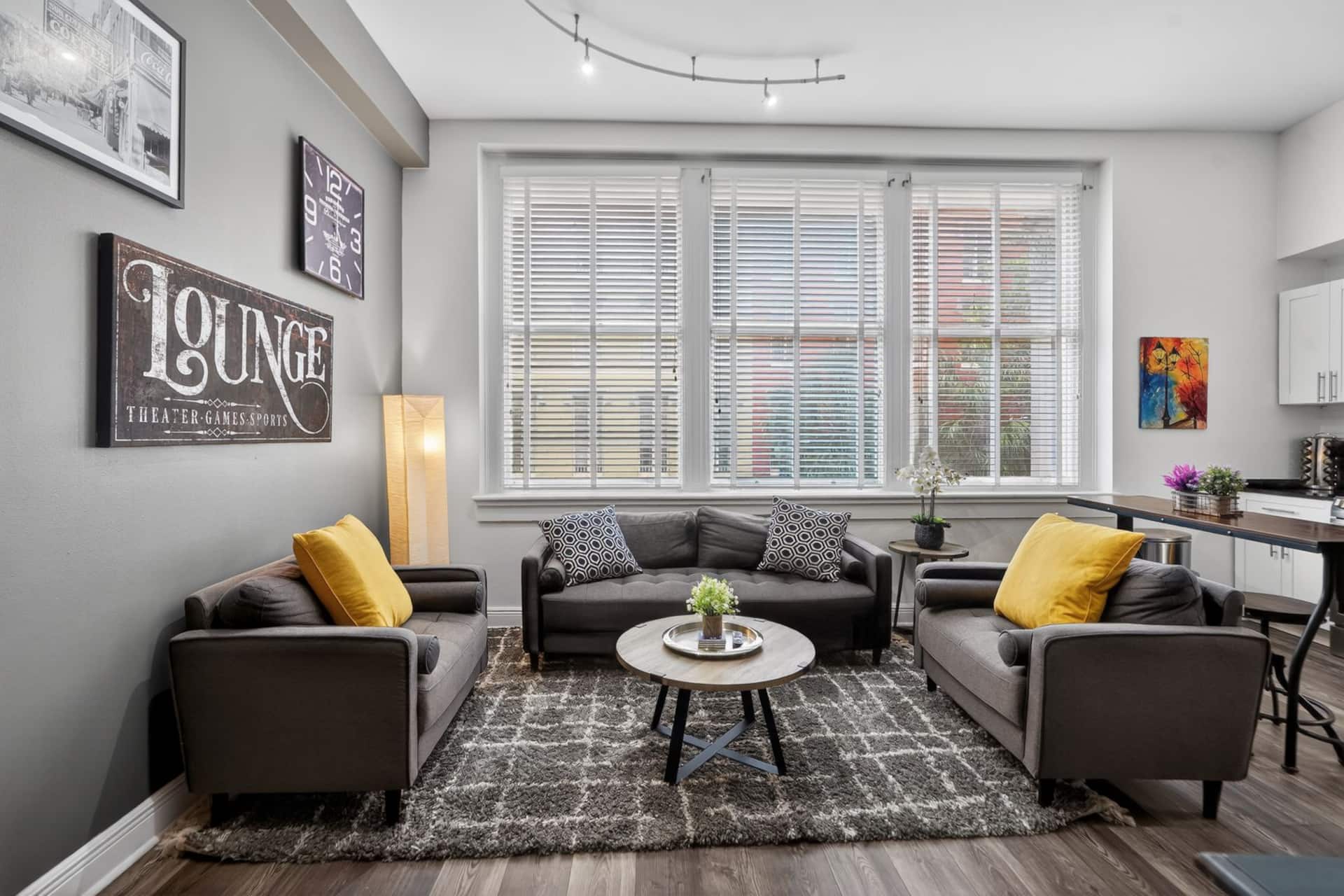 Beautiful Designer 1 BR - Walk to the Quarter! — foto 2