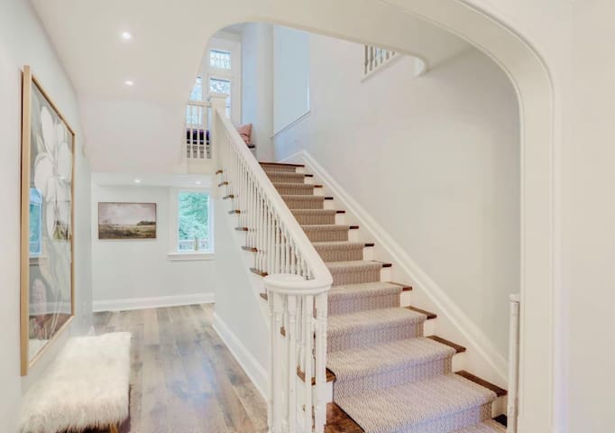 Prestigious Private Forest Hill Estate