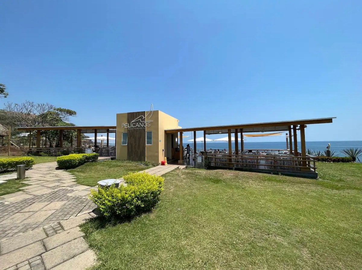 Welcoming Beach House in Atami, near El Tunco Surf