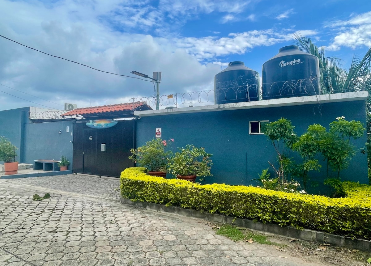 Welcoming Beach House in Atami, near El Tunco Surf