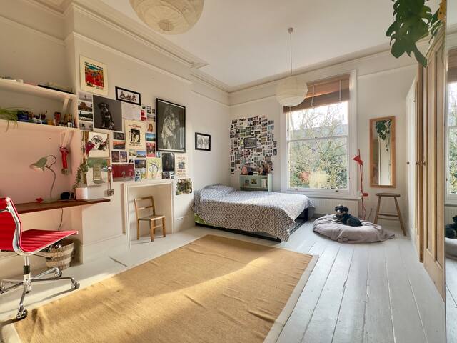 5 bed house, Islington, Big garden! gallery image 5
