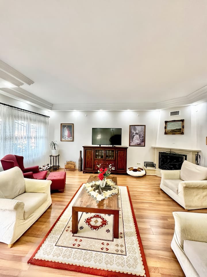 Marmaris'te ÖZel Havuzlu- 5+1 (10kişi) Lüks  Villa - Marmaris