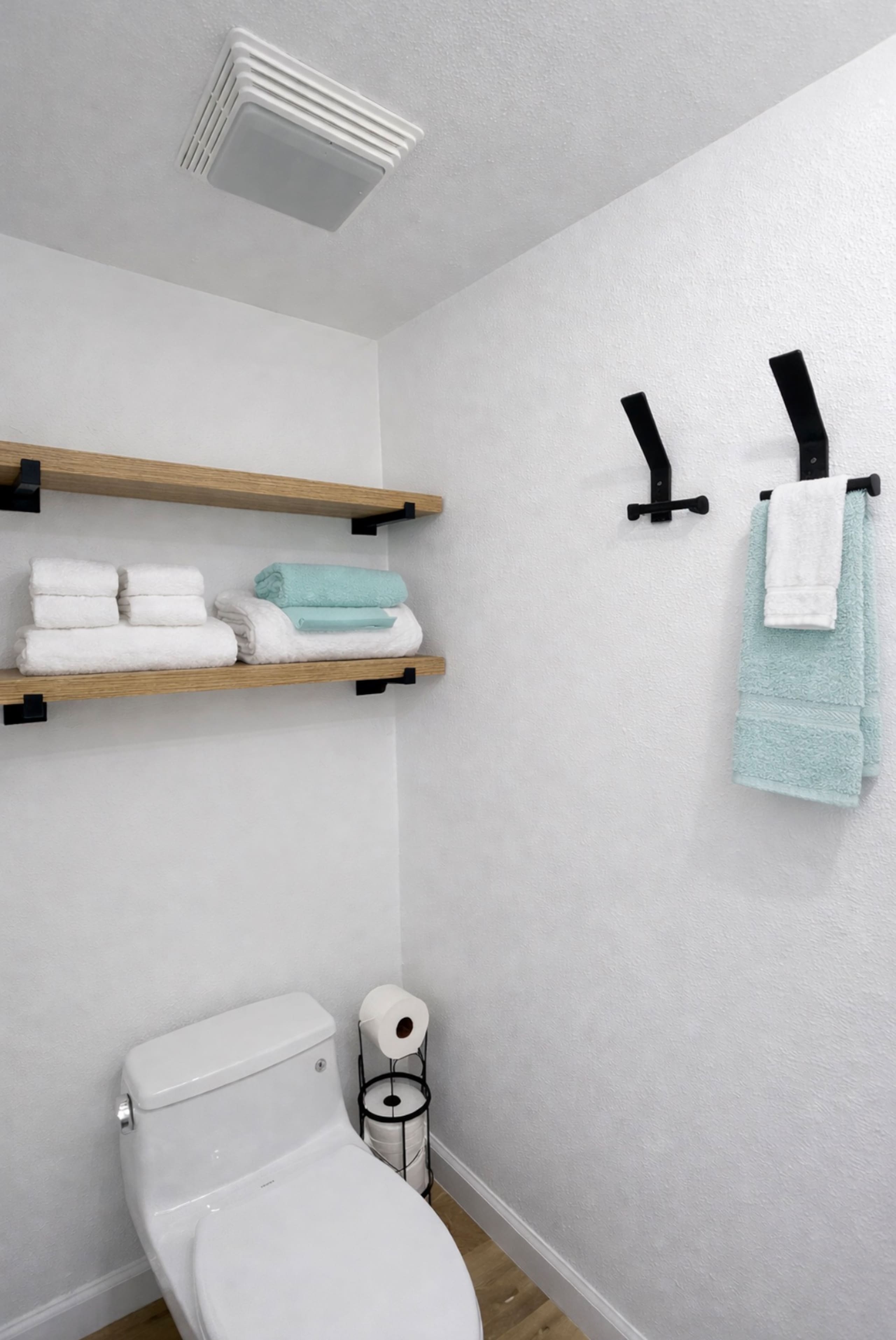 Resort in Kailua-Kona · ★4.75 · 1 bedroom · 2 beds · 1 private bath - Image 7