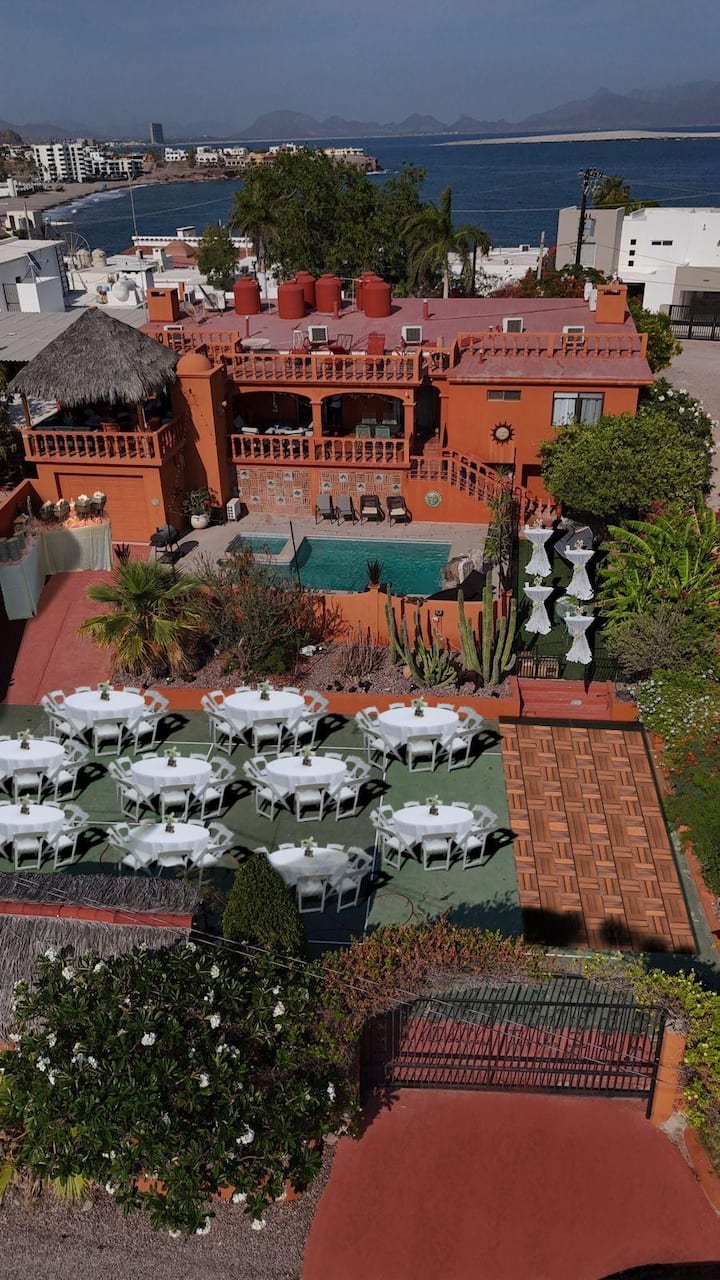 Casa Allea. Family friendly & events. W/oceanview - Houses for