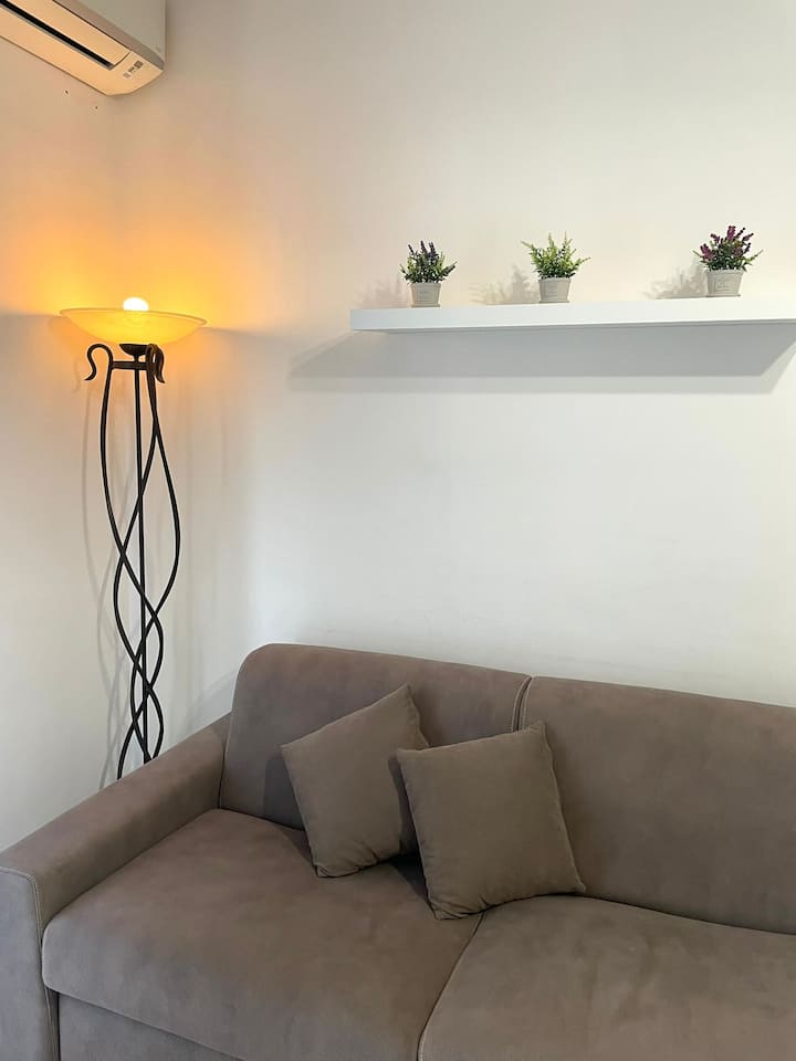 Le Tre Sorelle • Family Apt 100m To Beach & Train - Castellammare di Stabia