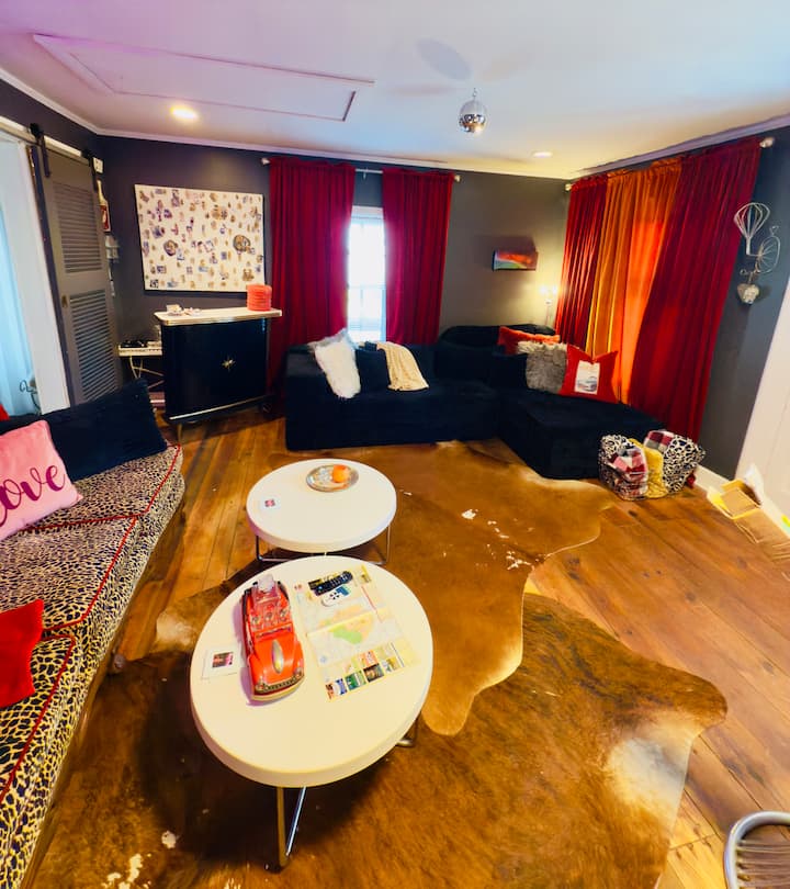 The Love Shack-1 Mile From Downtown Dahlonega - Dahlonega, GA