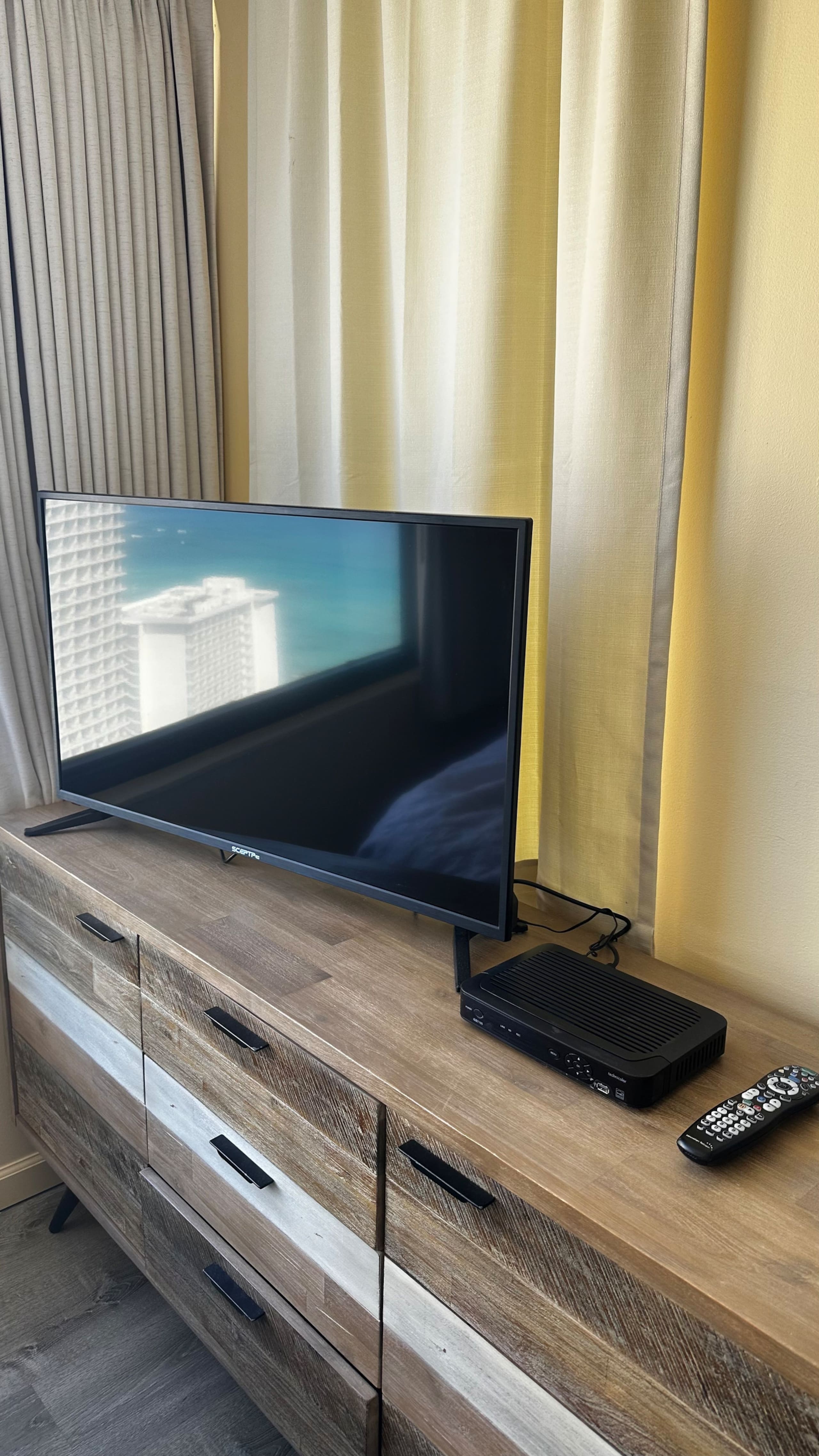 Lovely 1 bedroom w/ocean view, AC & Free Parking - Image 20