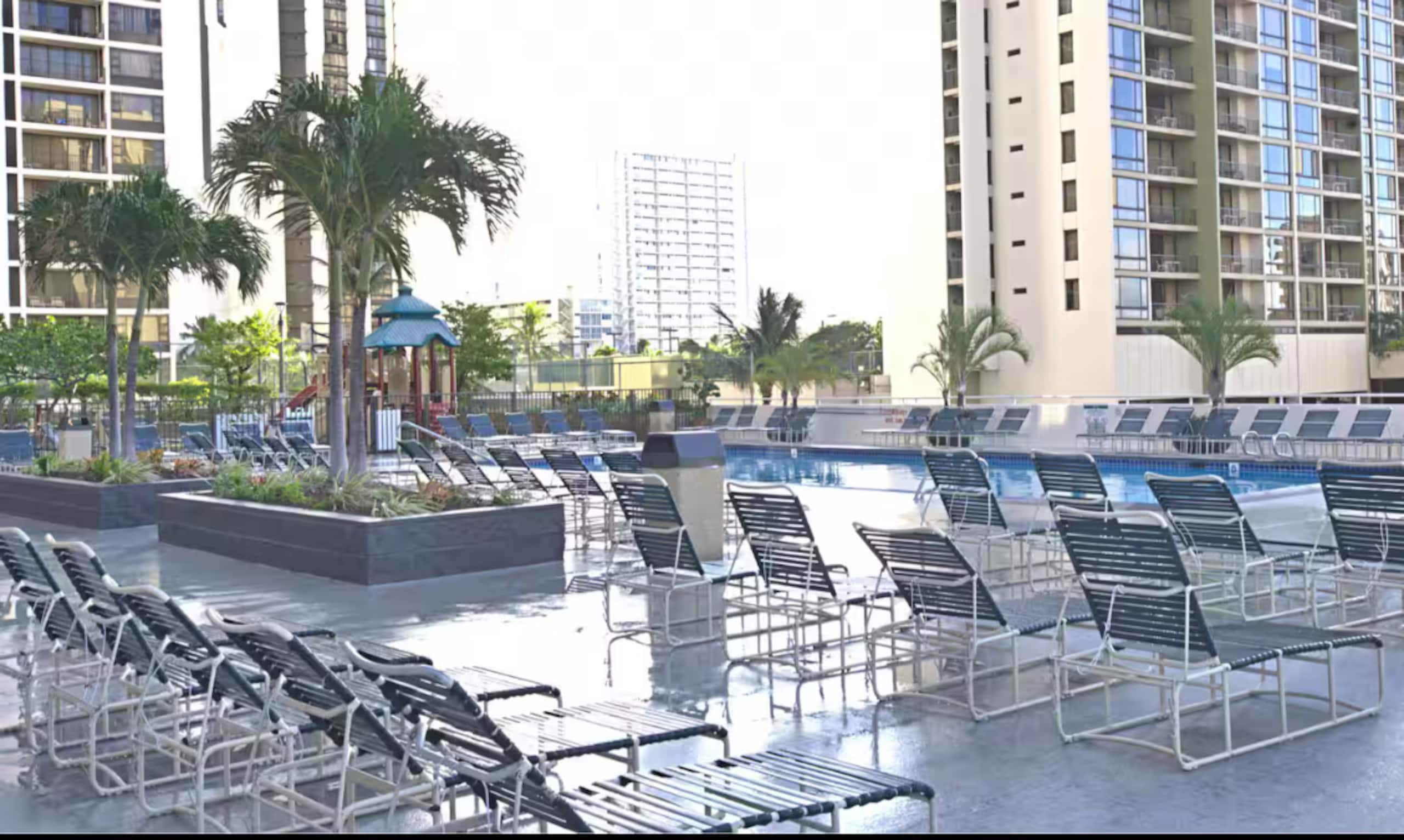 Lovely 1 bedroom w/ocean view, AC & Free Parking - Image 27