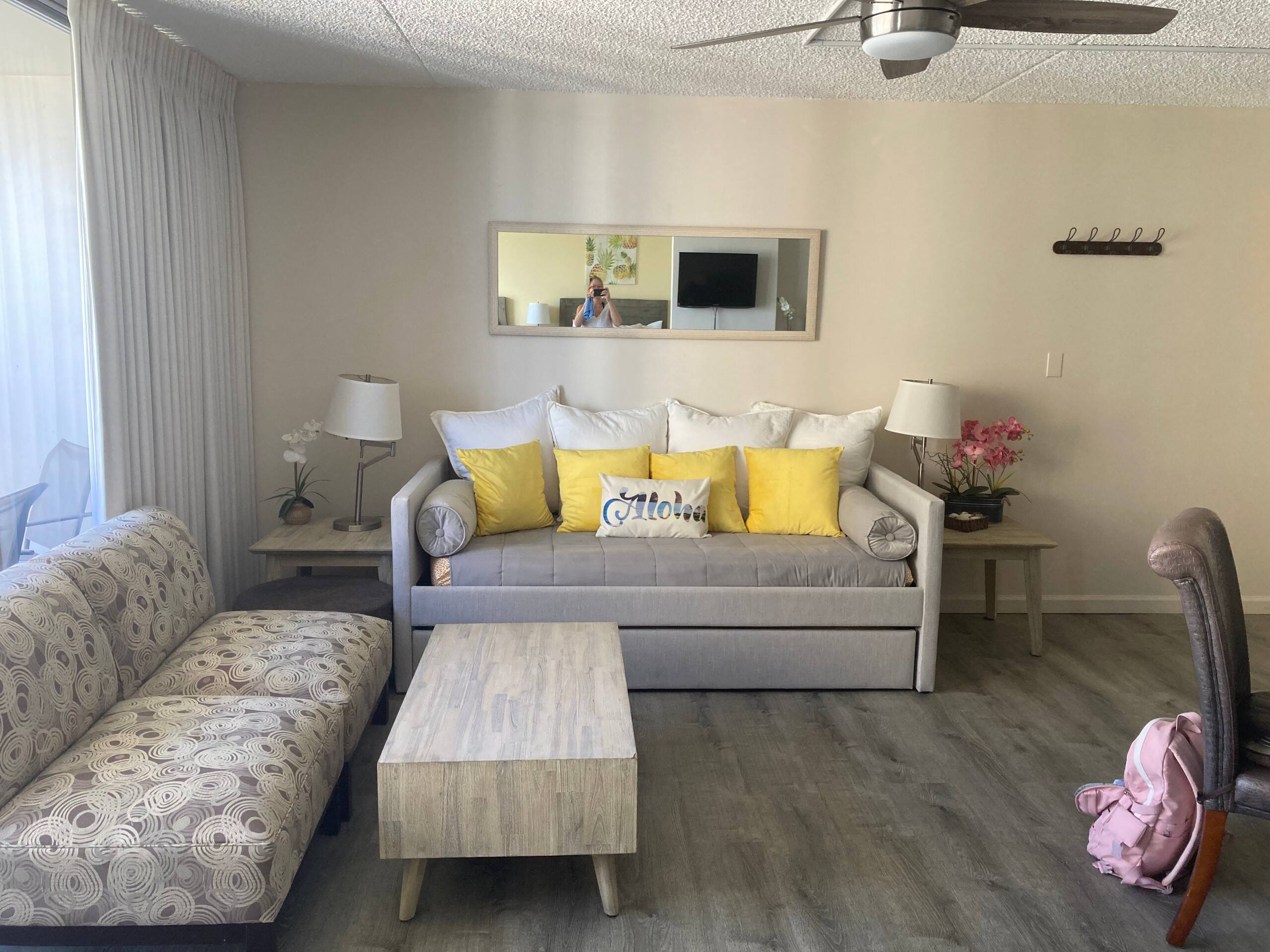 Lovely 1 bedroom w/ocean view, AC & Free Parking - Image 2