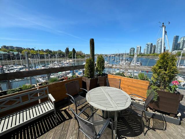 VancouverWaterfront living 1480sf (townhouse) gallery image 2