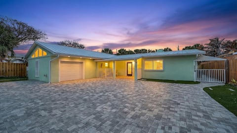 Huge Home w/ Backyard Oasis just 1 block to beach!