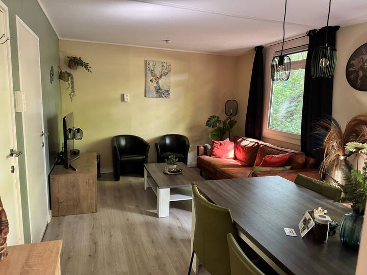 Bos Chalet “Infinity” Met Hottub, Wifi En Veranda - Maastricht