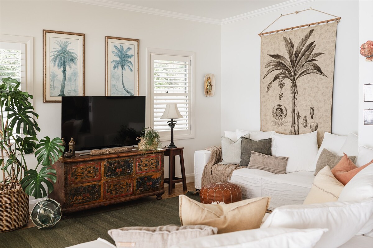 Successful Airbnb property: Fifty Five Sunrise Beach Soldiers Point in Soldiers Point