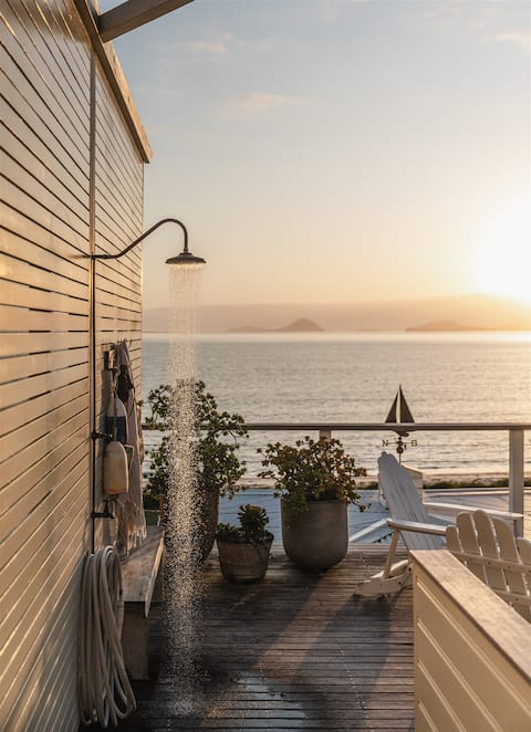 Fifty FiveSunrise Beach Soldiers Point