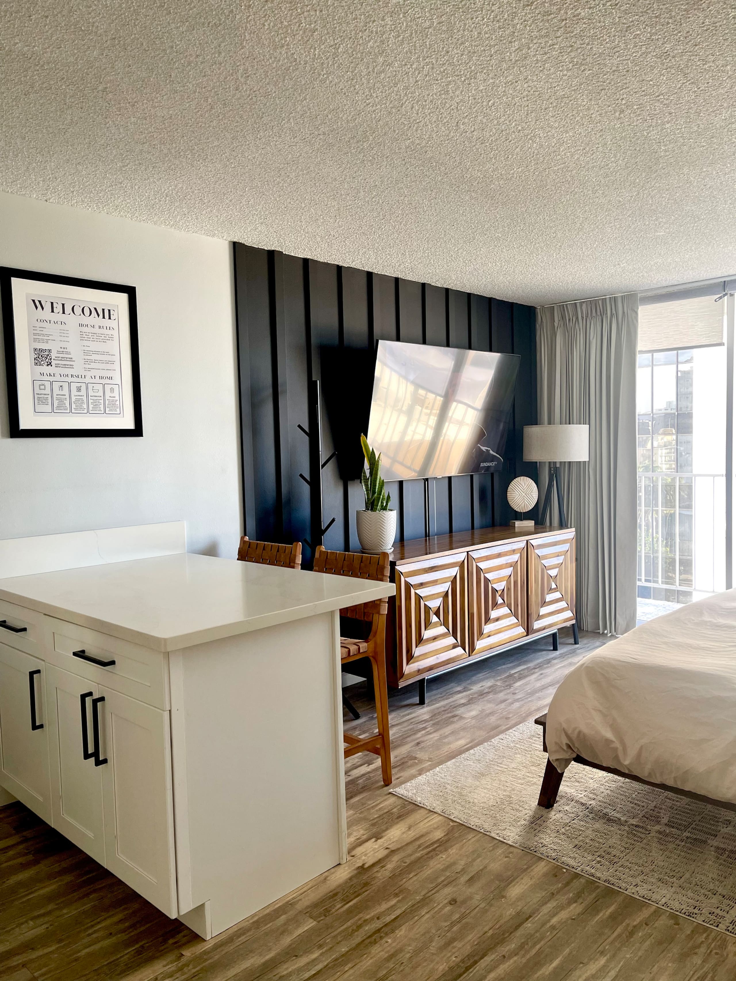 Condo in Honolulu · ★4.93 · 1 bedroom · 2 beds · 1 bath - Image 1