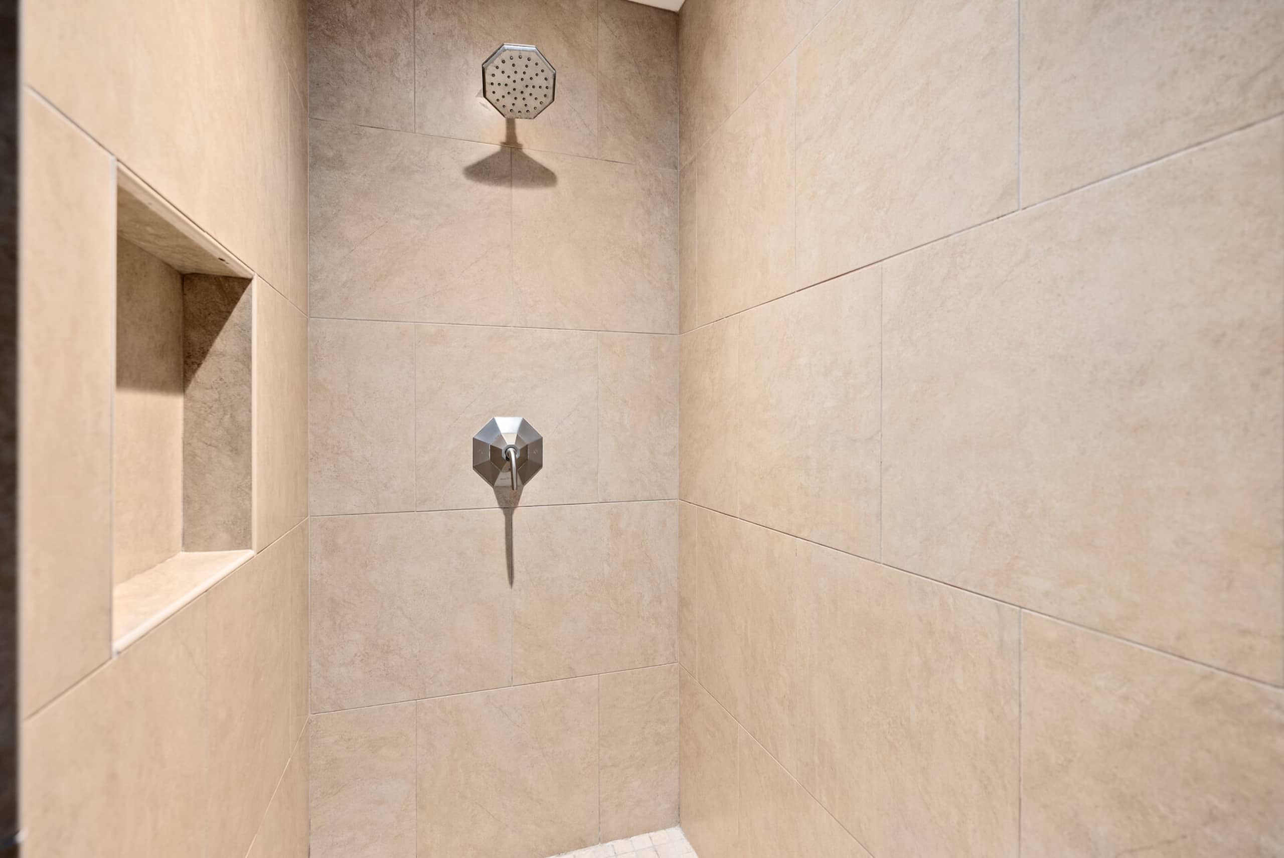 Condo in Kapolei · ★4.88 · 3 bedrooms · 5 beds · 3 private baths - Image 27