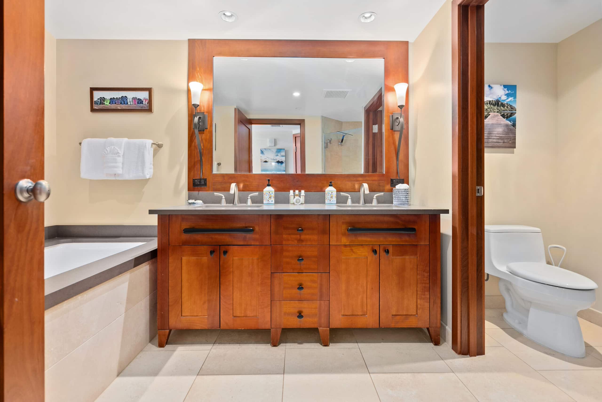 Condo in Kapolei · ★4.88 · 3 bedrooms · 5 beds · 3 private baths - Image 24