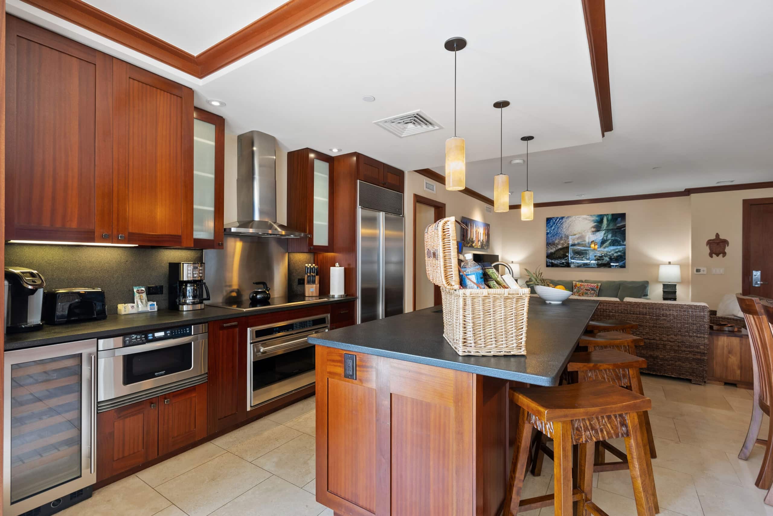 Condo in Kapolei · ★4.88 · 3 bedrooms · 5 beds · 3 private baths - Image 11