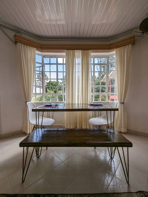 KP Place: A tastefully furnished two bedroom apt.