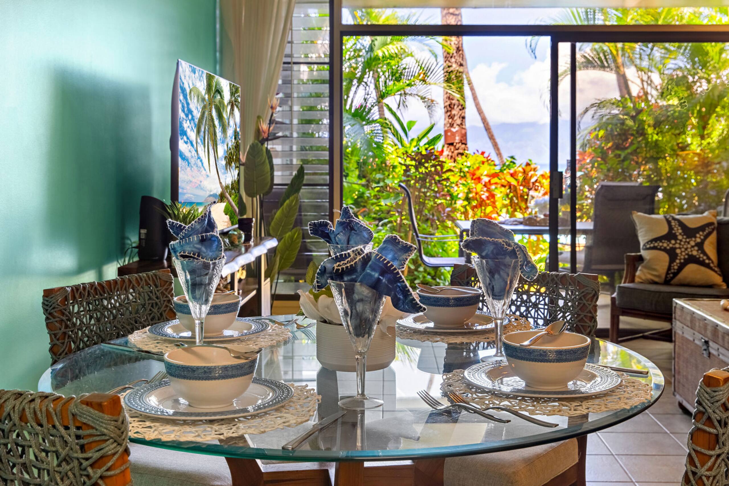 Condo in Lahaina · ★4.53 · 1 bedroom · 2 beds · 1 private bath - Image 13