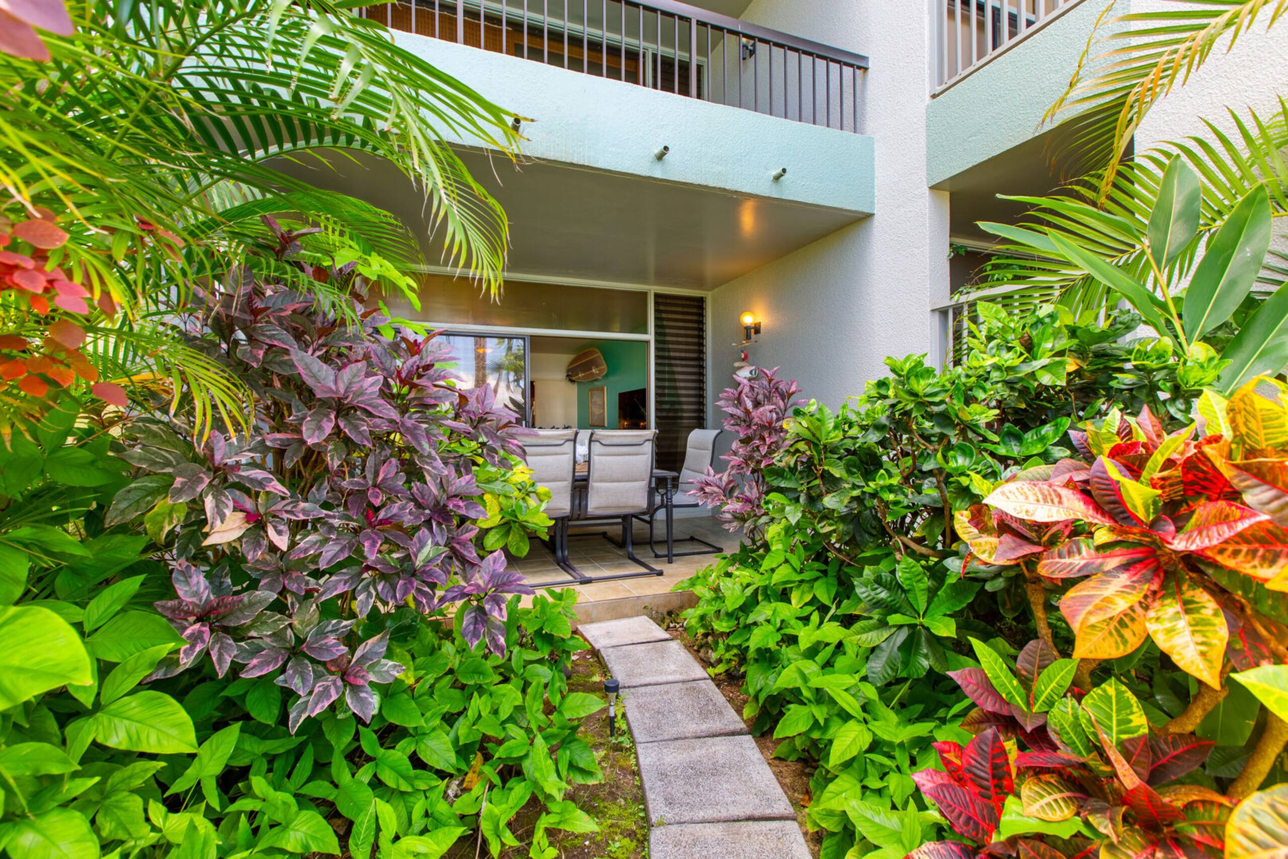 Condo in Lahaina · ★4.53 · 1 bedroom · 2 beds · 1 private bath - Image 29