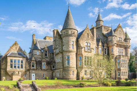 DOLLARBEG CASTLE - The Tower - luxury 3 bed rental