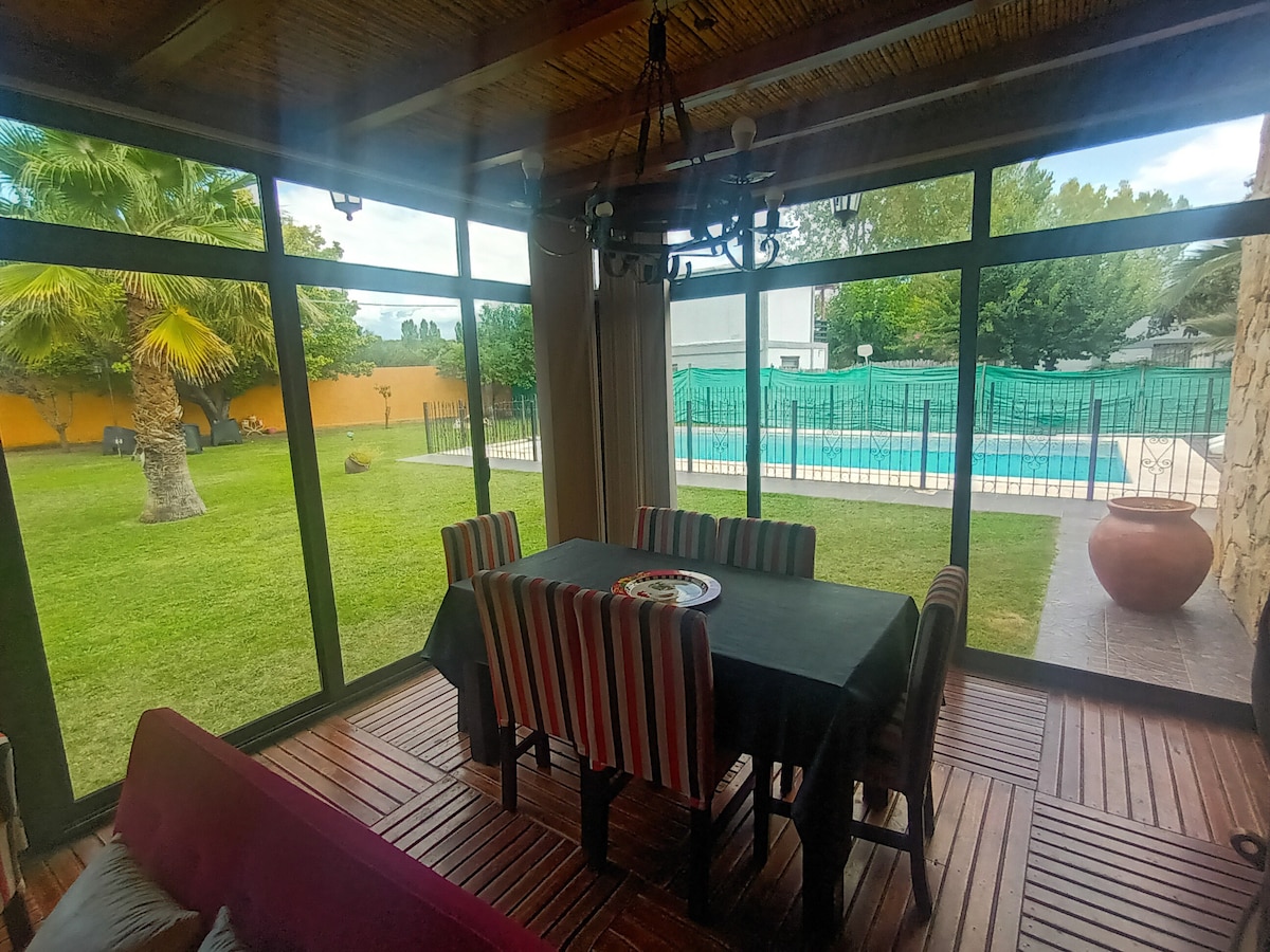 Top performing Airbnb: Between Vineyards - Wine Route in Departamento Luján De Cuyo