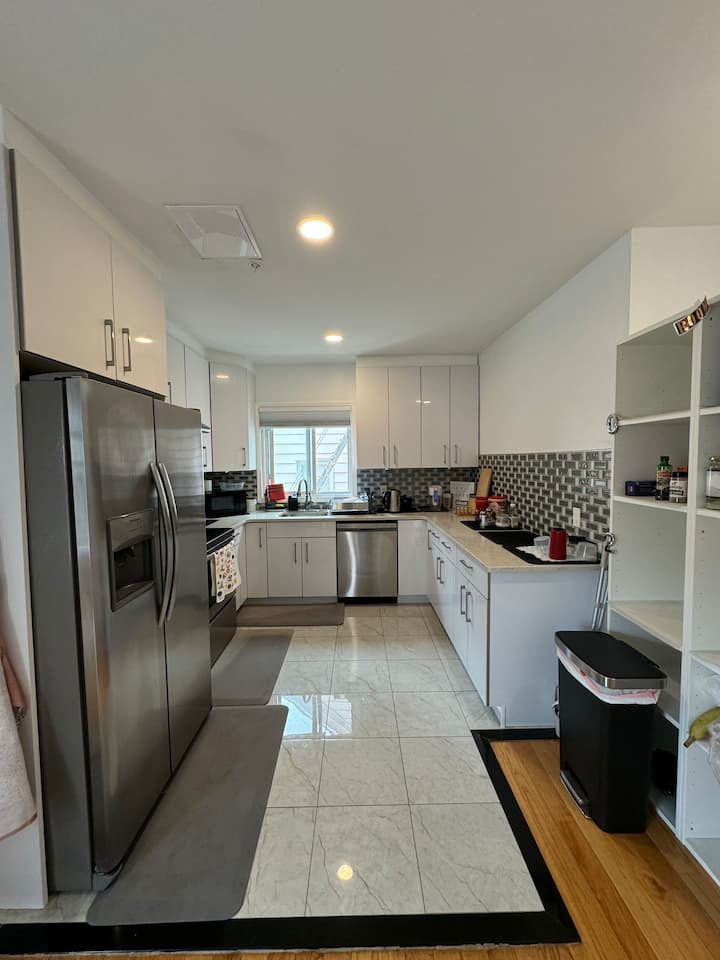 Cozy Room #5 | New Rochelle | Near Nyc - The Bronx, NY