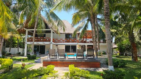 Villa Palmeras Beach House