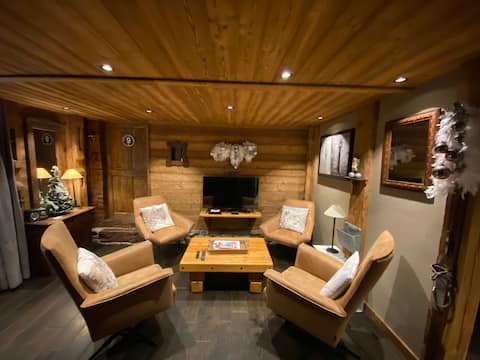 Popular Airbnb listing: Cozy and authentic cottage in Vallorcine