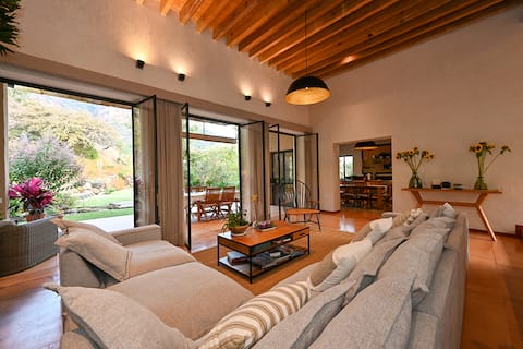 Popular Airbnb listing: Villa Cehualli: Relax Surrounded by Nature in Malinalco
