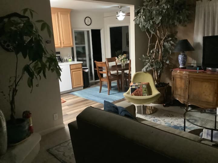 Charming Private 2 Bedroom In Central Marin - San Rafael, CA