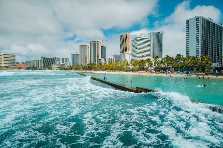 Wg 422 At The Waikiki Grand Hotel® - Honolulu, HI