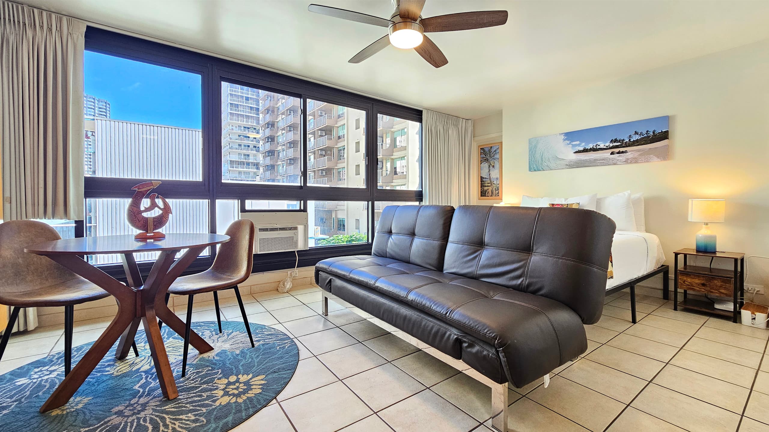 WG 422 at the Waikiki Grand Hotel® - Image 3
