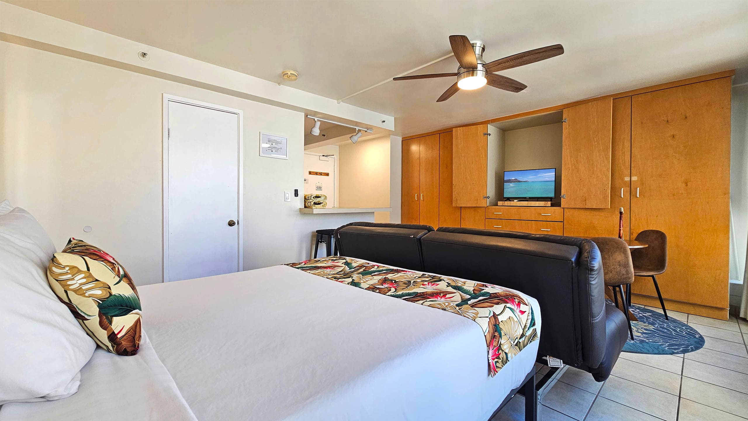 WG 422 at the Waikiki Grand Hotel® - Image 6
