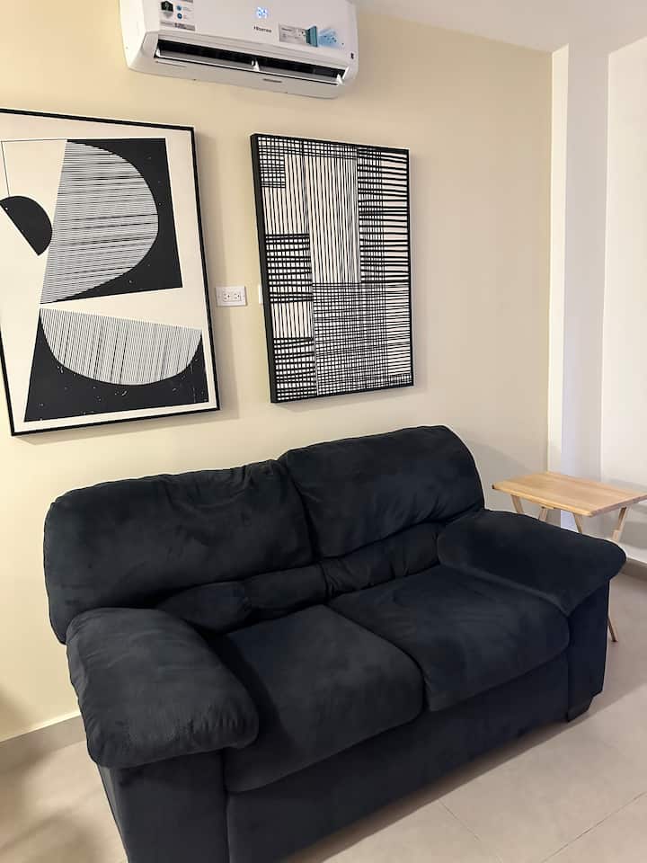 Cozy 2br/1ba Apt For 3 People In Santa Ana - Panama