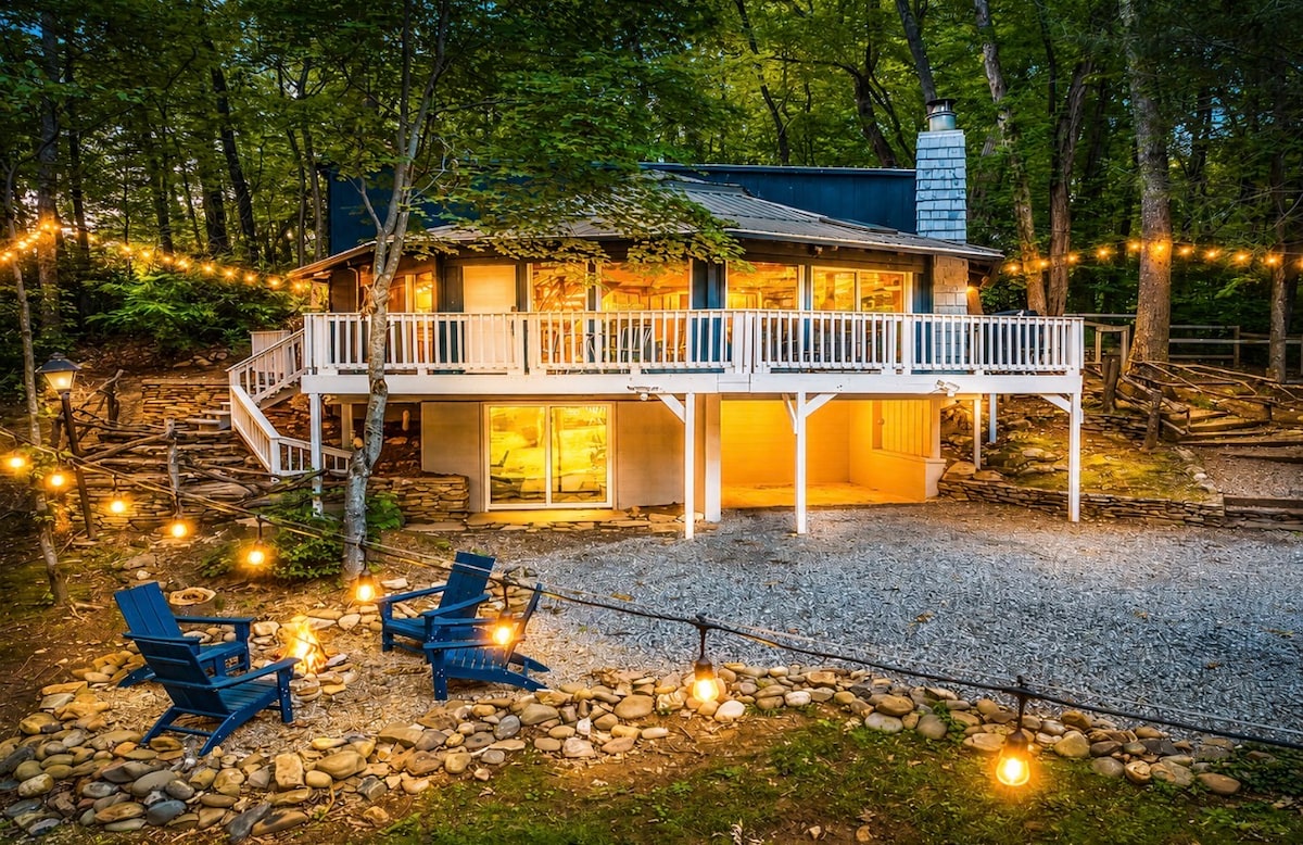 Balsam Retreat -Charming, Hot Tub, Great Location! - Houses for