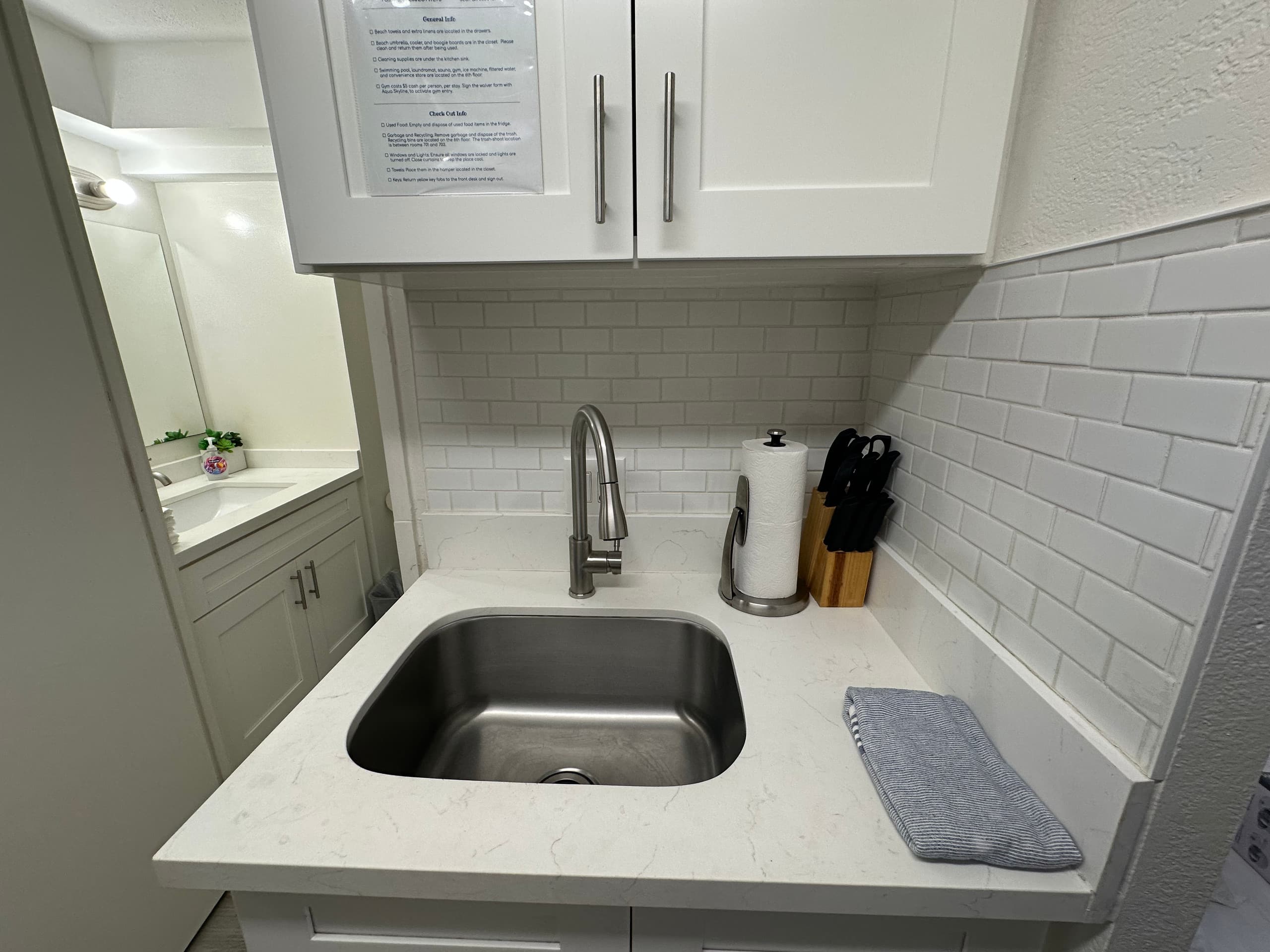 Studio Apt in the Heart of Waikiki w/ Canal View - Image 6