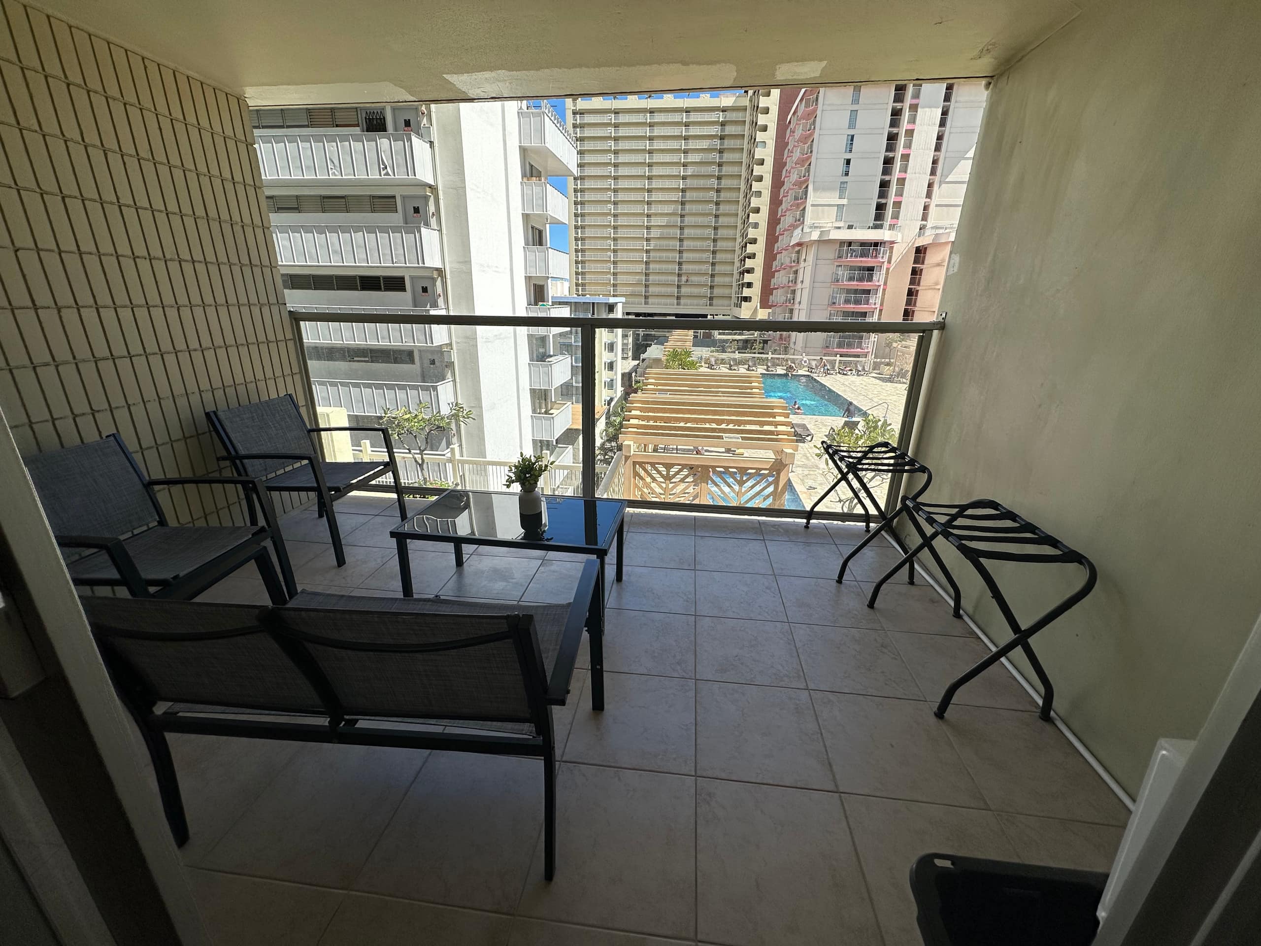Studio Apt in the Heart of Waikiki w/ Canal View - Image 19
