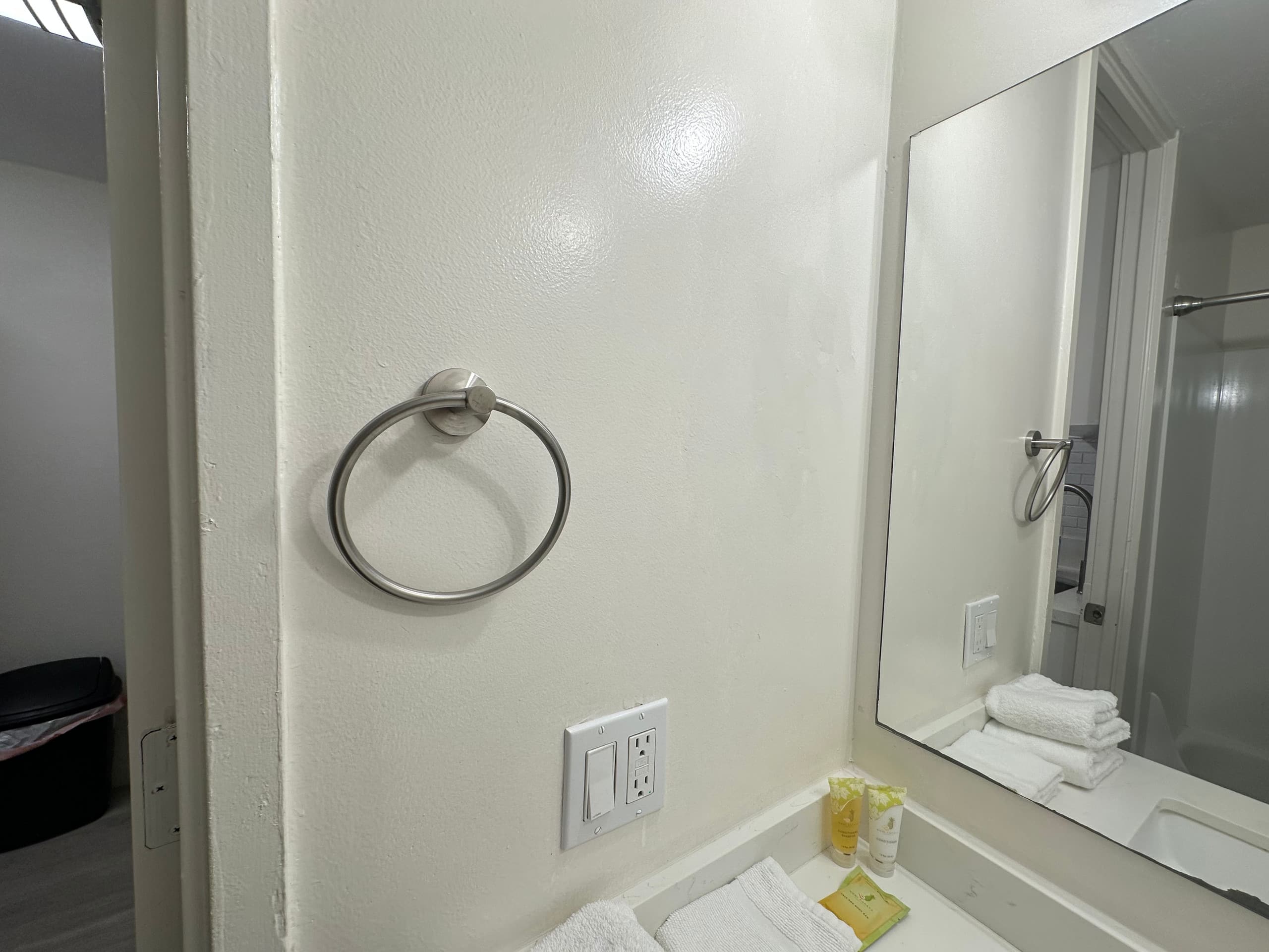 Studio Apt in the Heart of Waikiki w/ Canal View - Image 15