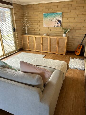 Bronte gallery image 2