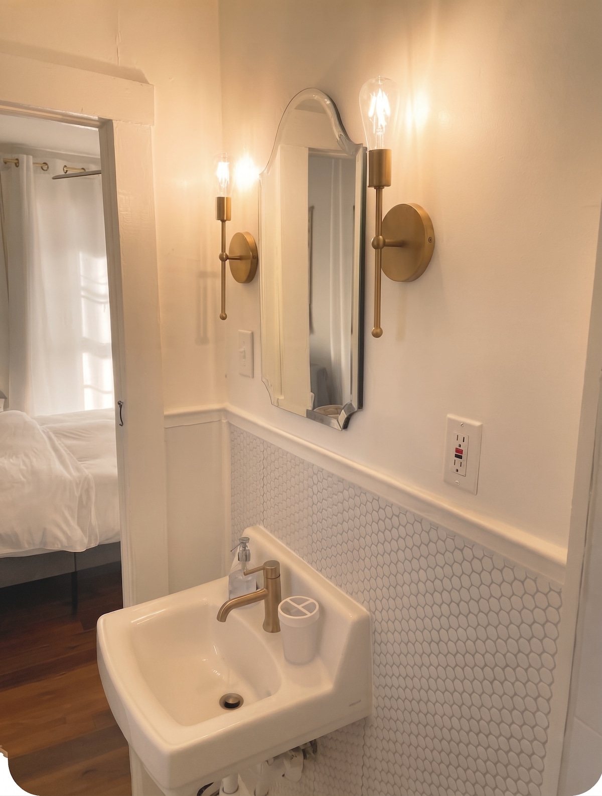 Carriage House Apartment