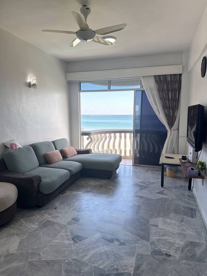 Glory Beach Resort 3 Bedroom Seaview Apartment - Port Dickson