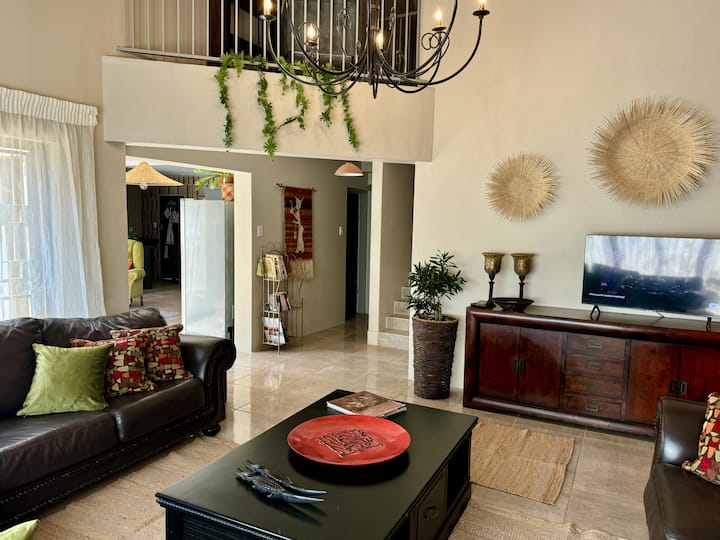 African Inspired Stay On Arcadia Street - Pretoria