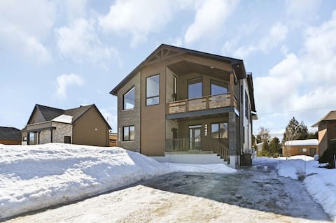 2 to 16 people Domaine Des Mésanges Mont St-Anne