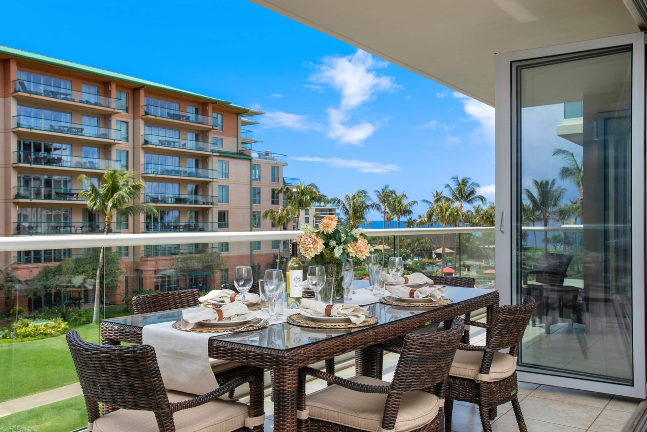 Condo in Lahaina · ★5.0 · 2 bedrooms · 4 beds · 2 baths - Image 4