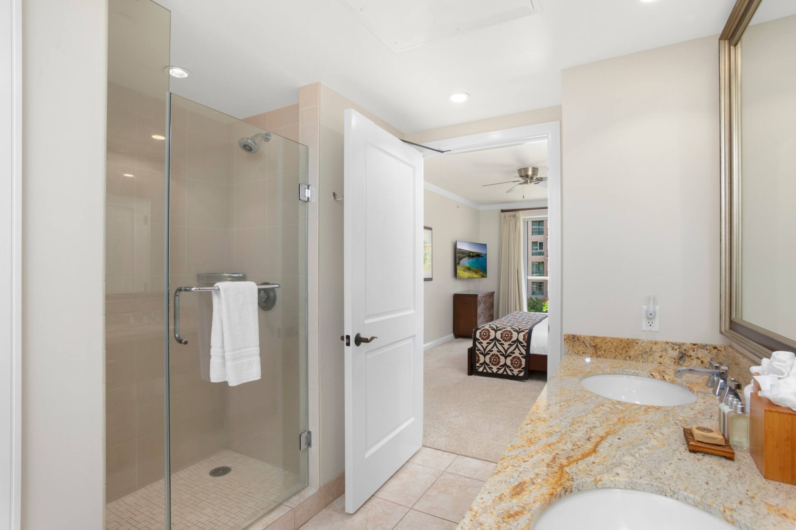 Condo in Lahaina · ★5.0 · 2 bedrooms · 4 beds · 2 baths - Image 27