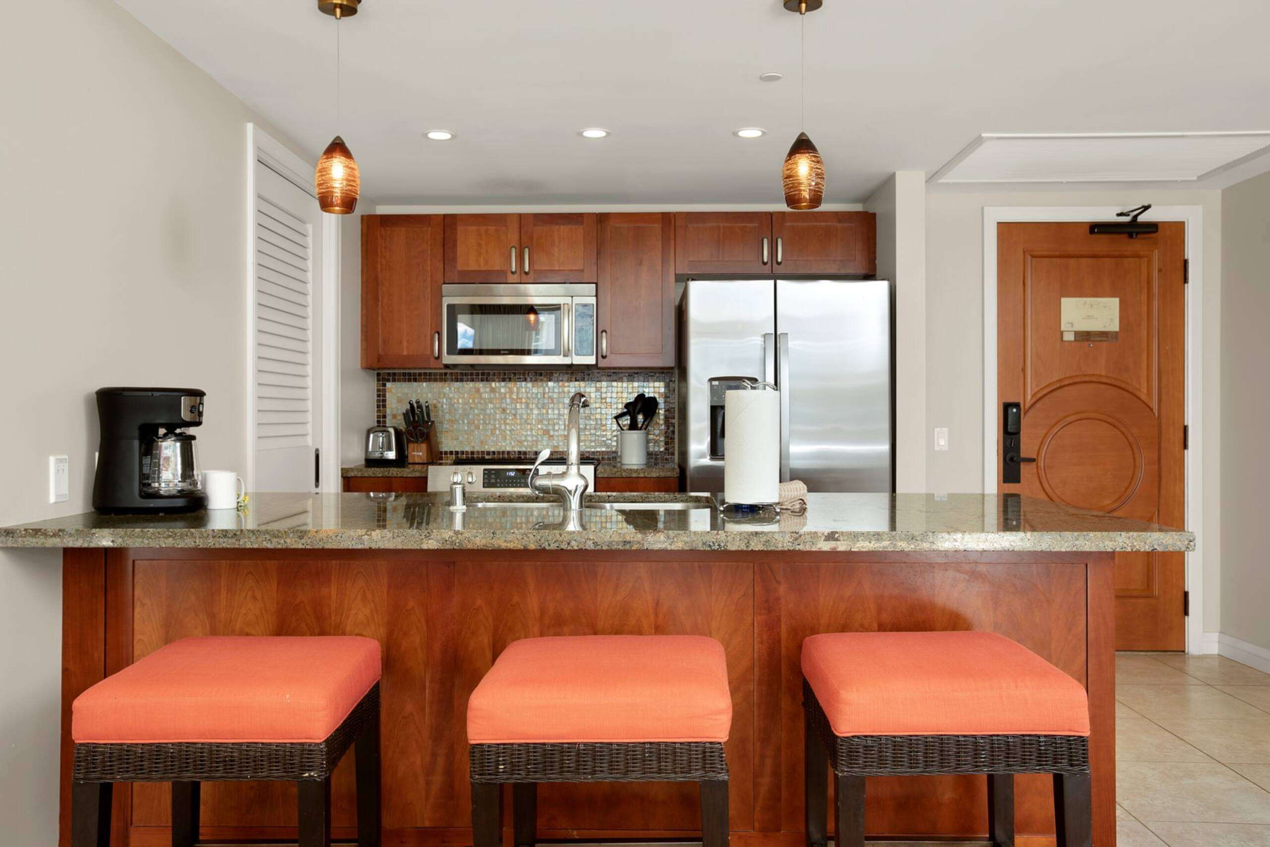 Condo in Lahaina · ★4.78 · 2 bedrooms · 3 beds · 2 baths - Image 24