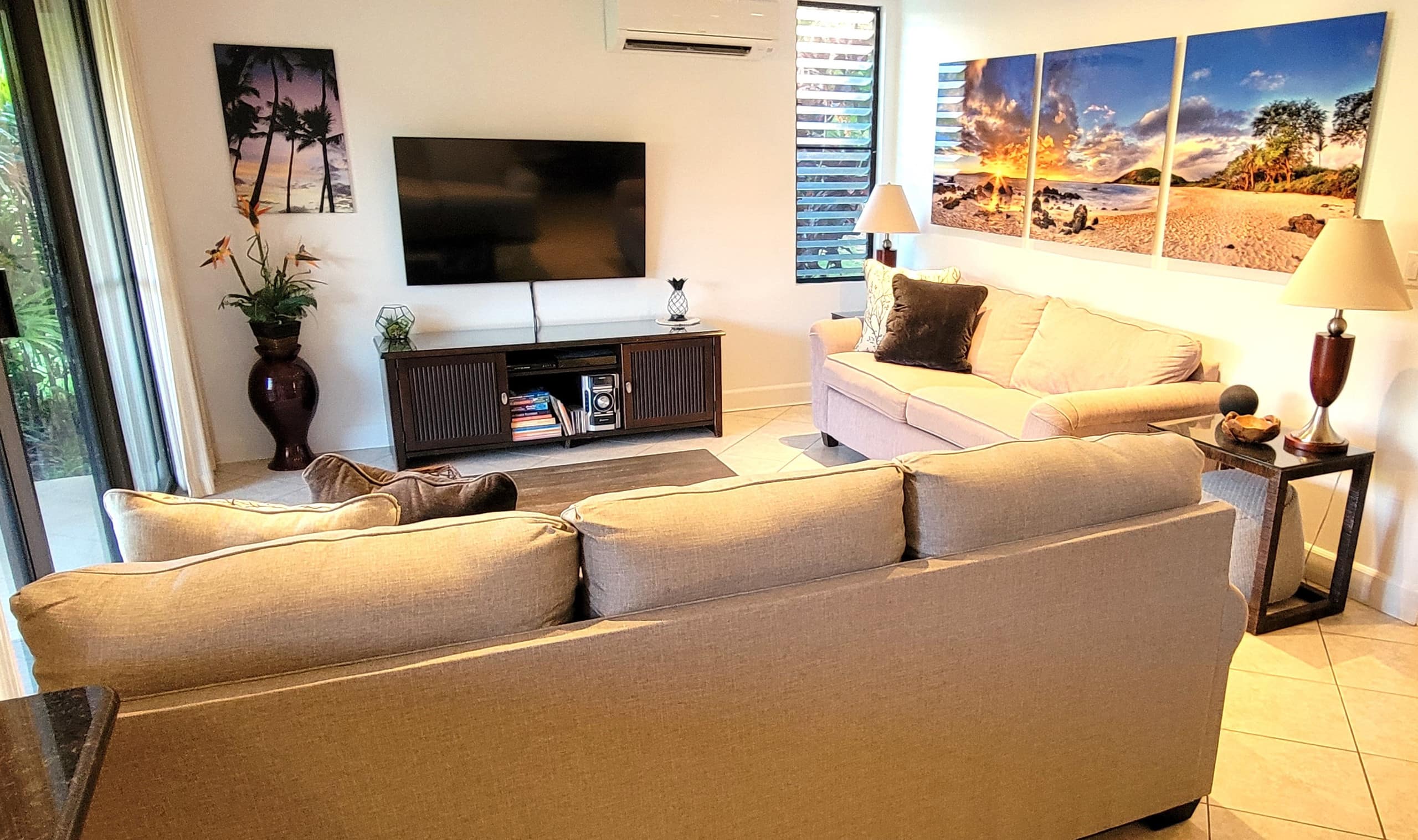 Condo in Kihei · ★4.91 · 1 bedroom · 2 beds · 1 bath - Image 2